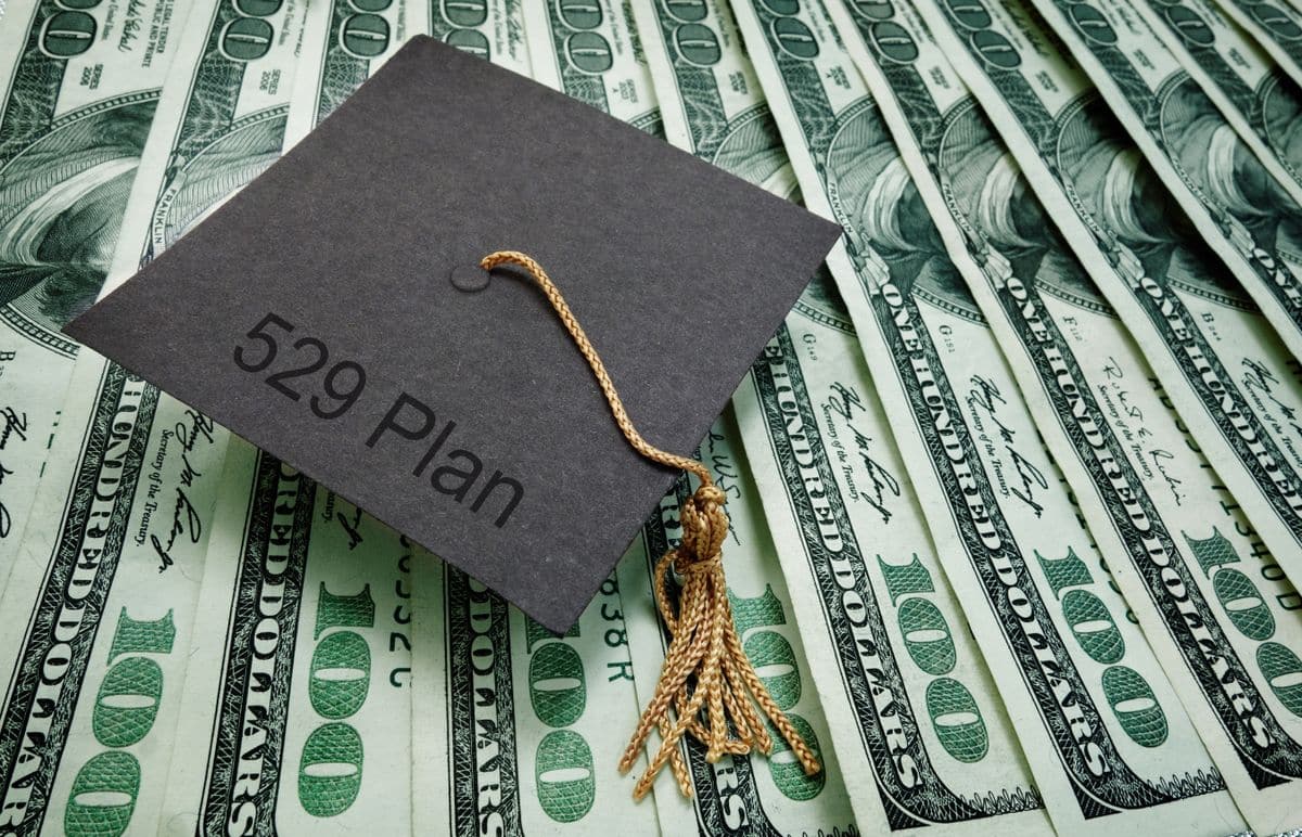 A Florida Parent’s Guide to 529 Plans: Tax Benefits, Investment Options & Changing Beneficiaries
